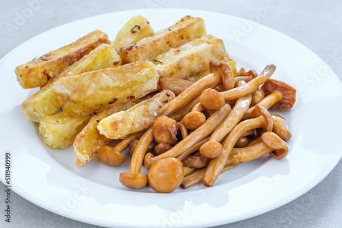 French fries with mushrooms