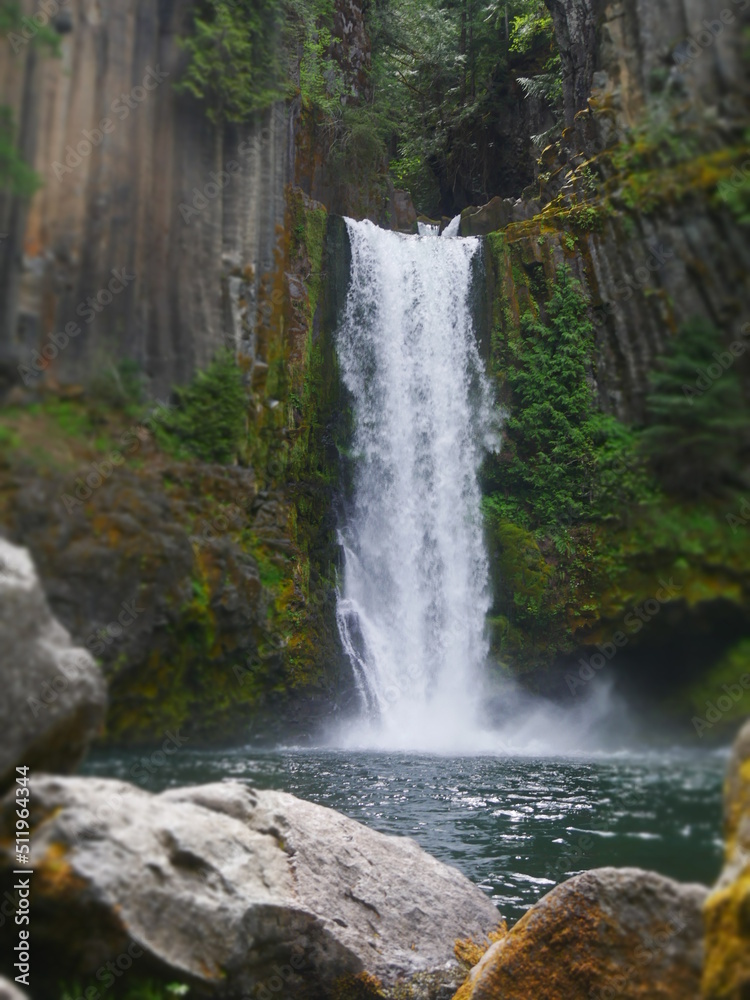 Obraz premium waterfall in the mountains