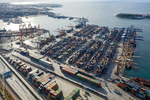 Cuadro en lienzo operation of cranes in the container terminal of the seaport