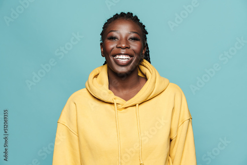 Canvastavla Young black woman wearing hoodie laughing at camera