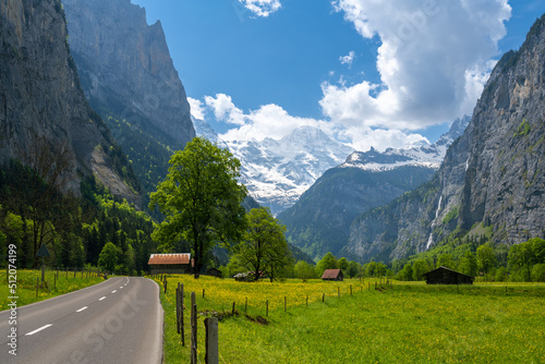 Obraz na płótnie road in alpine valley in Lauterbrunnen in Switzerland w salonie