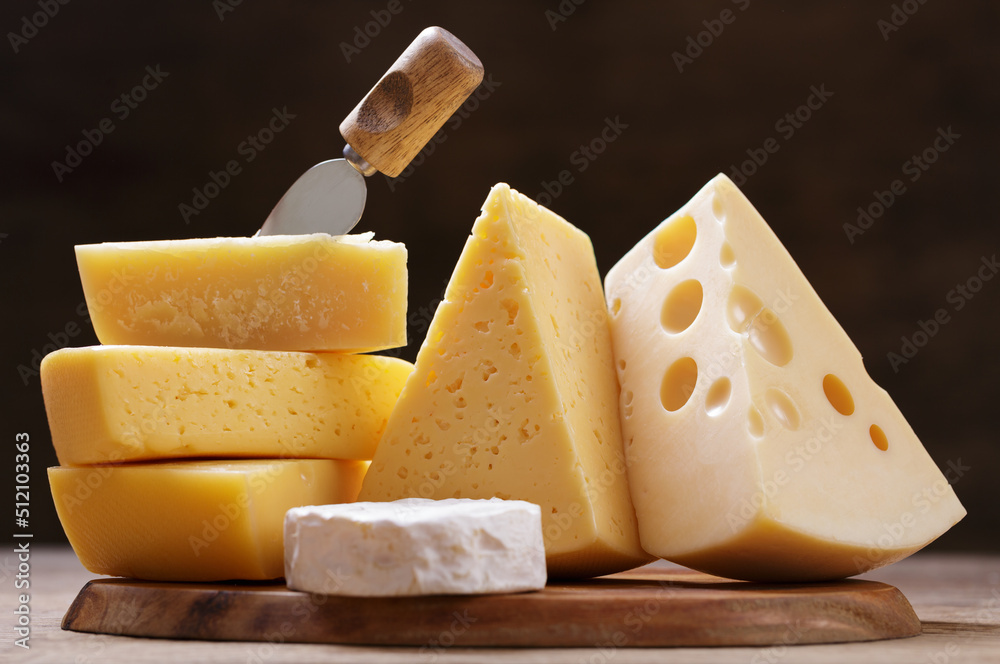 Fototapeta premium Various types of cheese