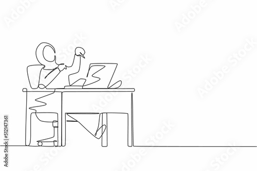Continuous one line drawing Arabic woman manager laughing out loud while pointing her finger at laptop. Happiness, business success, win, leader, development concept. Single line design vector graphic