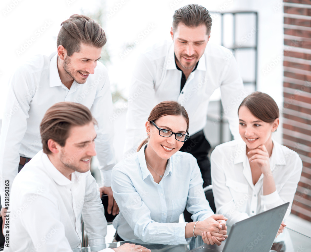 Obraz premium professional business team sitting at the Desk in the office