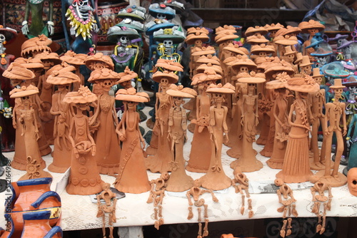 Calaveras messicane in terracotta