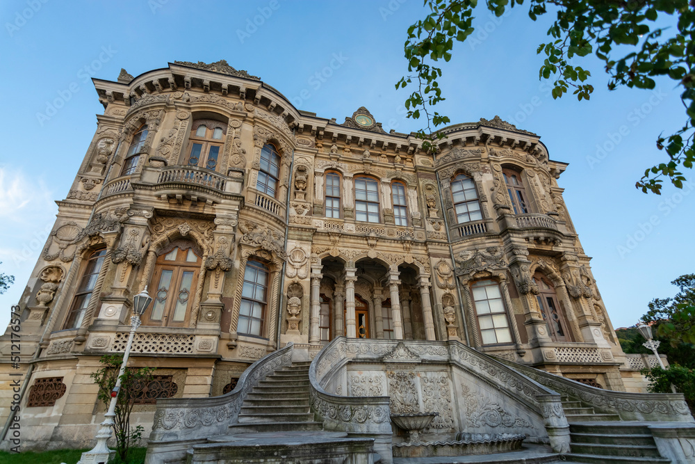 beautiful old palace in istanbul