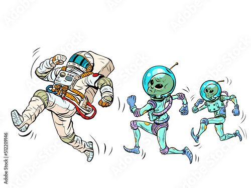 Aliens are chasing an astronaut. Kidnapping. UFOs and ufology