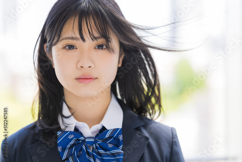 制服の女子学生