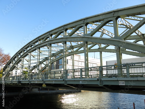 Fototapeta Naklejka Na Ścianę i Meble -  江東区の小名木川に架かる萬年橋（万年橋）