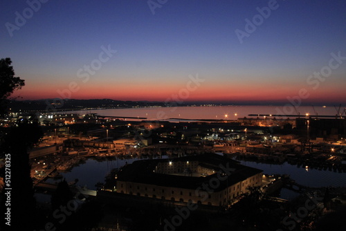 Il porto di notte