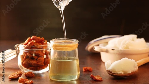 Melted flowing lard.