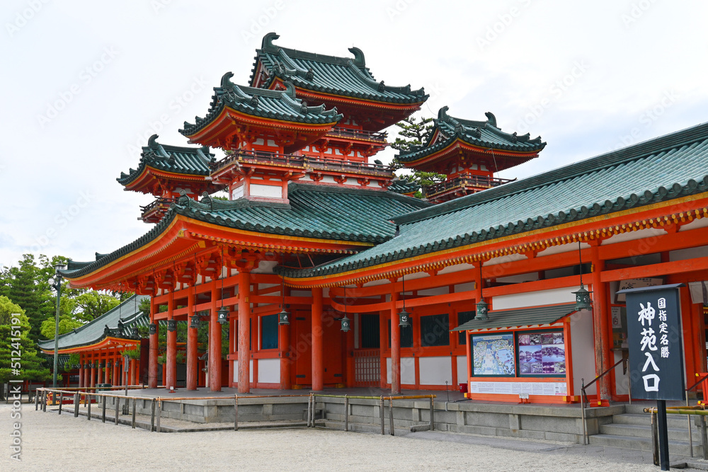 6月に参拝した京都市平安神宮の白虎楼
