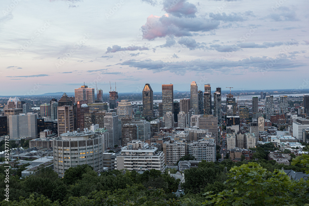 Montreal skyline, view from the Mont Royal viewpoint in Montreal, Quebec - obrazy, fototapety, plakaty 