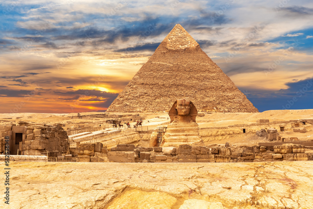 The Great Sphinx and the Pyramid of Chephren at sunset, Giza, Egypt