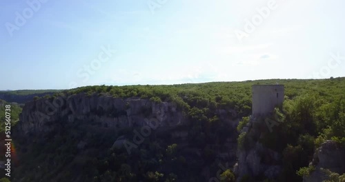 Tour de la Reine Jeanne à Balazuc