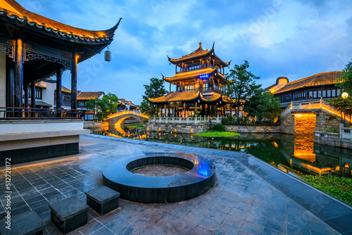 Canvas Print Chinese traditional pavilion building