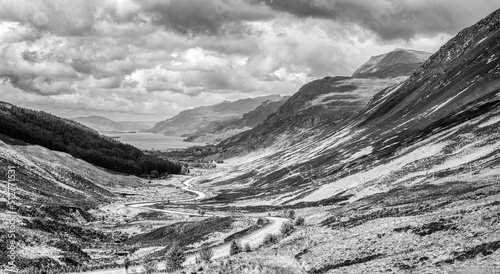 Quadro su tela Loch Maree and Valley from Glen Docherty Viewpoint, A832, NC500, Highland, Scotl