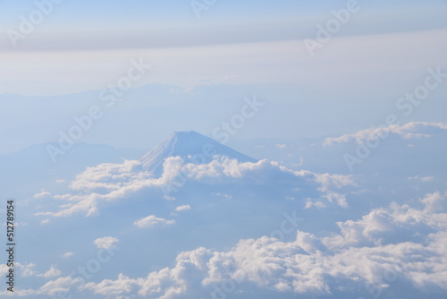 The view of Mount Fuji © Yujun