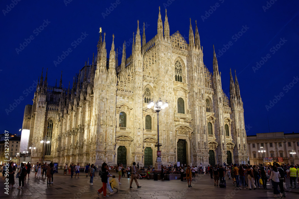 Cathédrale de Milan à la période bleue
