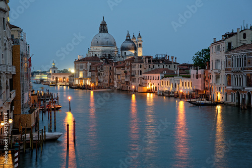 Venise, basilique Sainte-Marie?  période bleue  © bobdu11