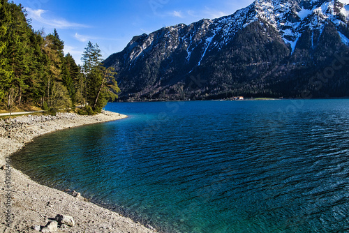 See in den Bergen in Österreich  © Oleh