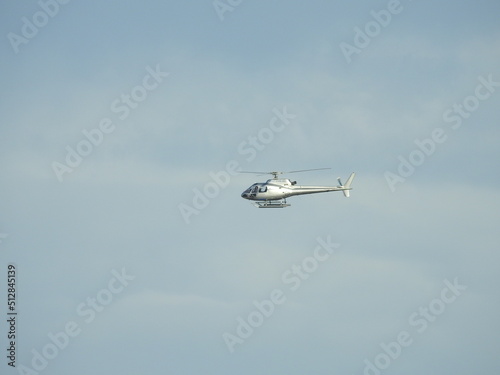 Helikopter im Flug 