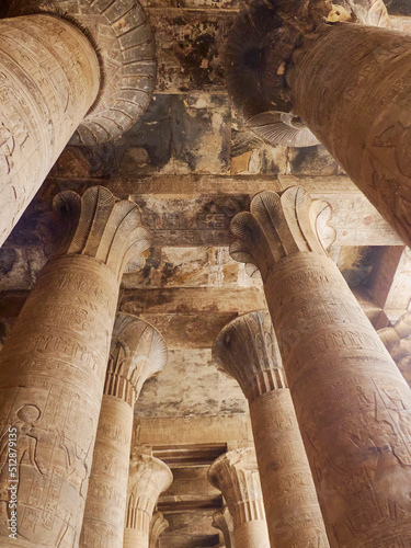 Vászonkép edfu temple in egypt with its incredible antiquities