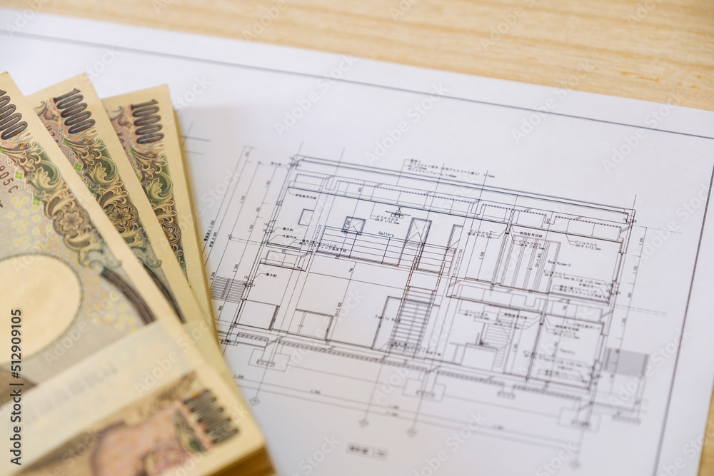 Fototapeta premium 建築図面と現金 設計図 新築