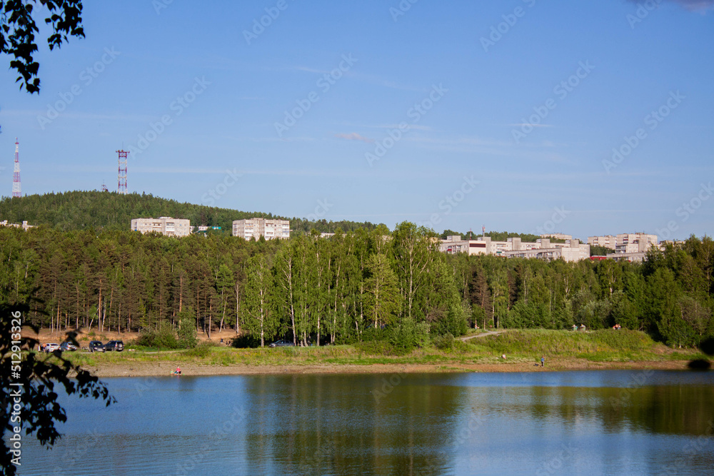 Obraz premium Outskirts of the city of Kachkanar, June 2022. Окрестности города Качканар, июнь 2022 год. 