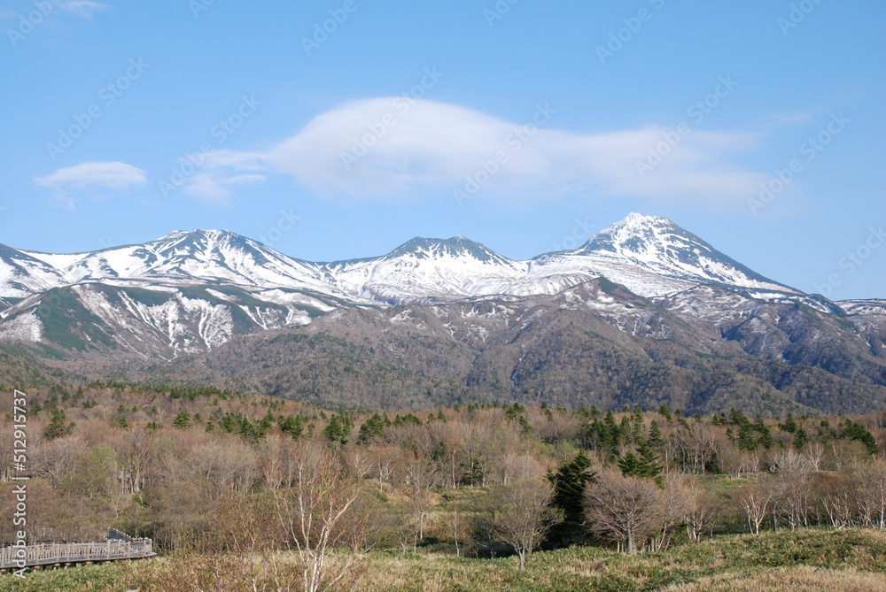 Shiretoko mountains, early spring / 羅臼湖から眺める早春の知床の山並み