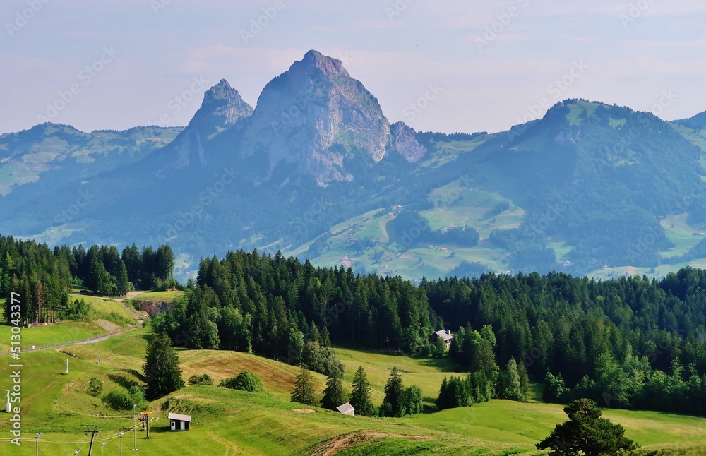 Berglandschaft mit Mythen-Gipfel, Schweiz