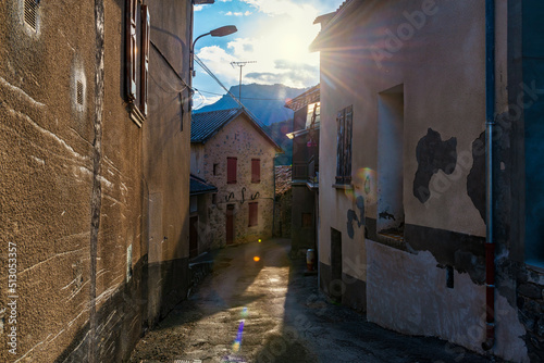 Fototapeta Naklejka Na Ścianę i Meble -  Narrow streets of old french town