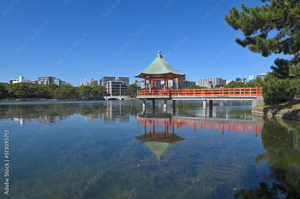 Fototapeta premium 大濠公園「浮見堂」