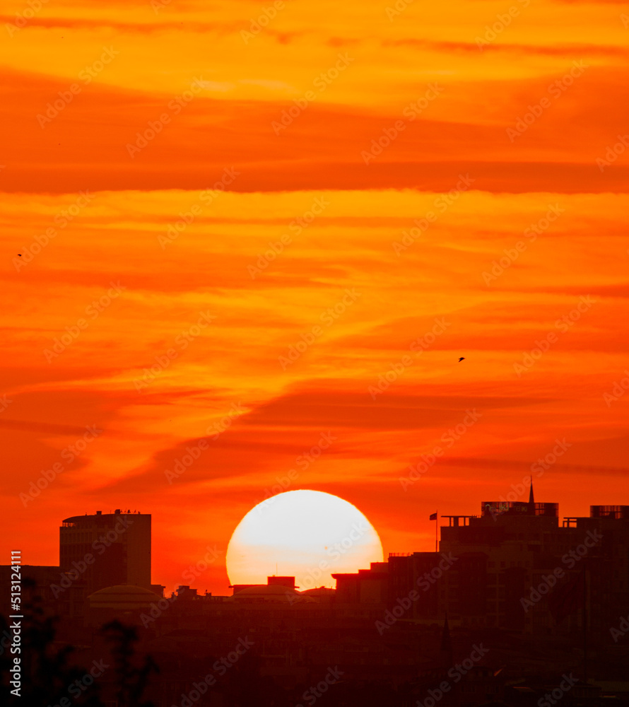 Fototapeta premium Sunset over the city. Istanbul