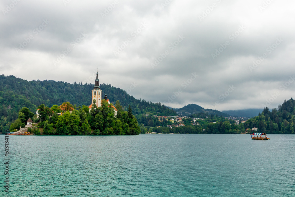Wanderung um den Bleder See am Fuße der Pokljuka-Hochebene - Gorenjska - Slowenien