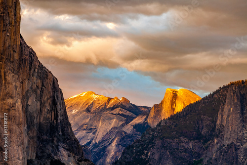 Half Dome and El Capitan seen in the evening from the Tunnel View overlook in Yosemite National Park