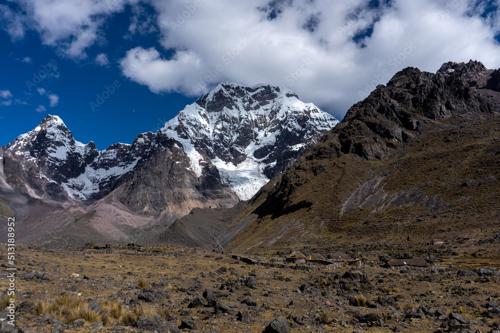 Fotografías de la montaña del Ausangate en la ciudad del Cusco, Perú, By Yuri Ugarte Cespedes. Fotografías de la montaña del Ausangate en la ciudad del Cusco, Perú, By Yuri Ugarte Cespedes.