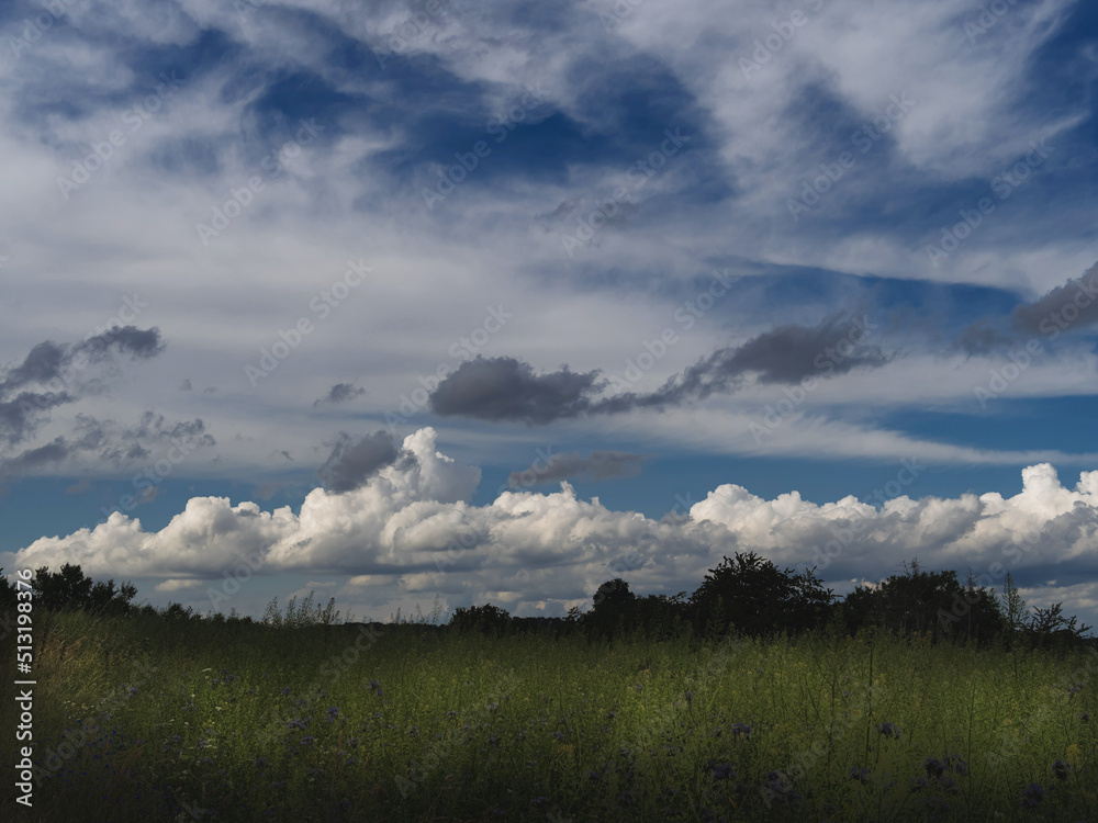 Fototapeta premium Wolken über Marburg