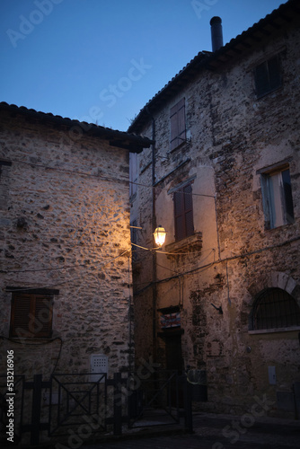 Fototapeta Naklejka Na Ścianę i Meble -  dark street, Italian village