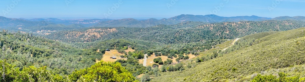 Obraz premium Panorama Moccasin Reservoir View