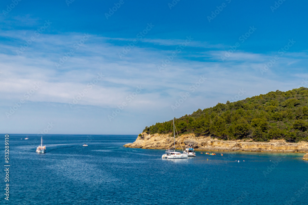 Sommerliche Erkundungstour inkl. einem kleinen Strandspaziergang rund um die Hafenstadt Pula - Istrien - Kroatien
