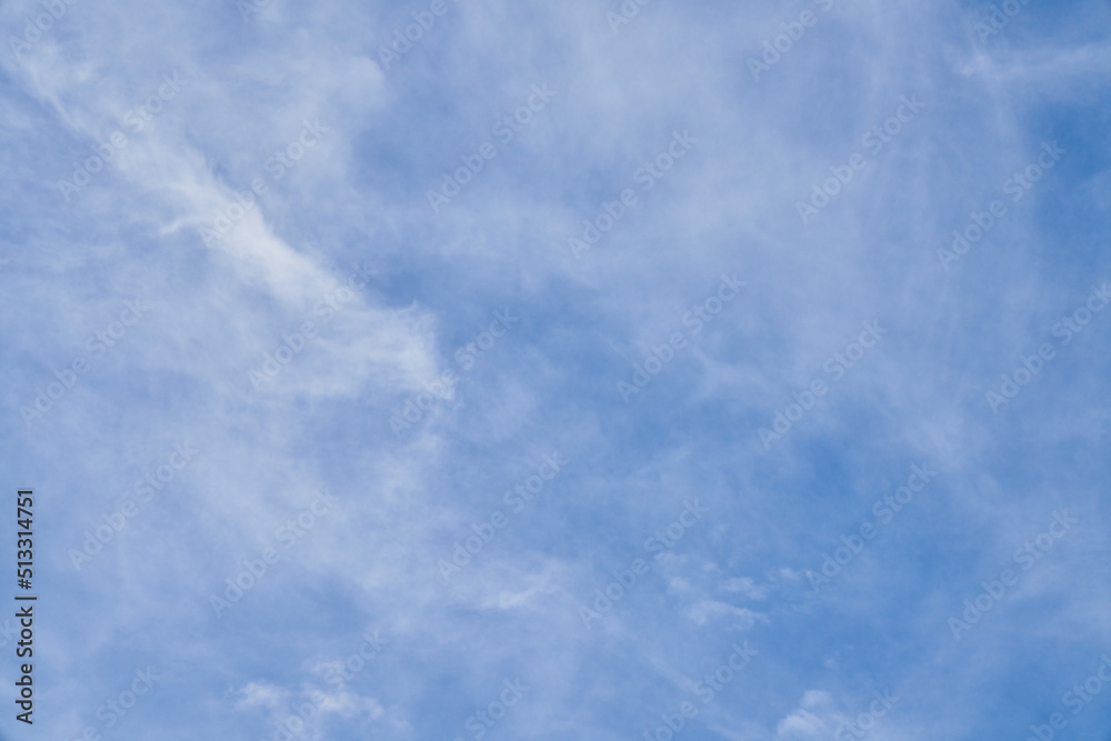 Obraz premium Beatiful blue sky with clouds on a sunny day