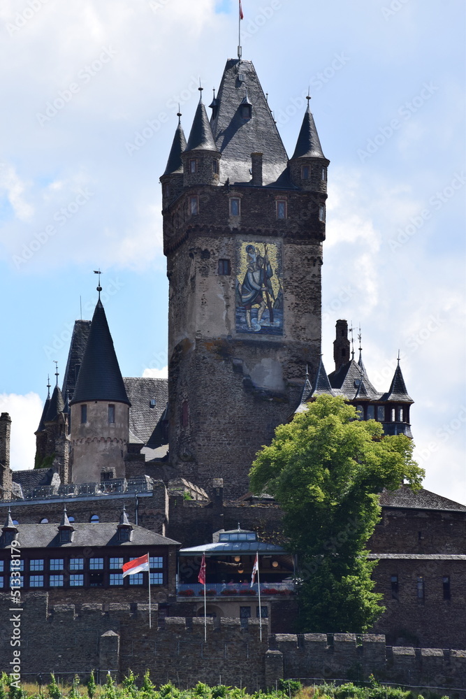 Turm der Reichsburg, gesehen vom Klosterhügel