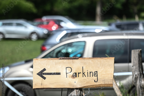 Parking stationnement circulation traffic bois fleche