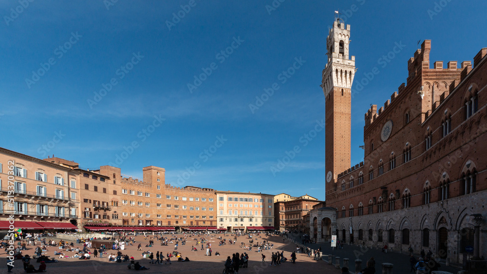 Piazza del Campo et Torre del Mangia