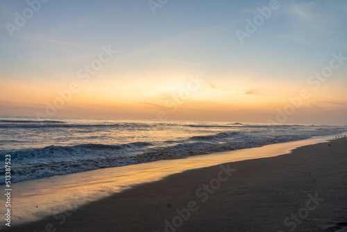 Fotograf  as del atardecer en la playa de Ica.