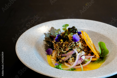Foto ceviche de Quinua, plato típico del Perú.