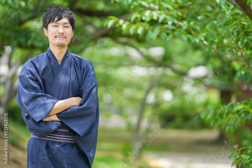 着物姿の男性