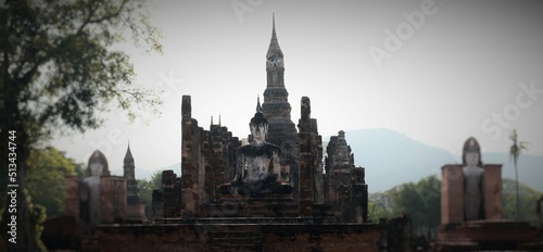 Fotografie, Obraz A picture of an ancient temple in the Sukhothai period used as a background image