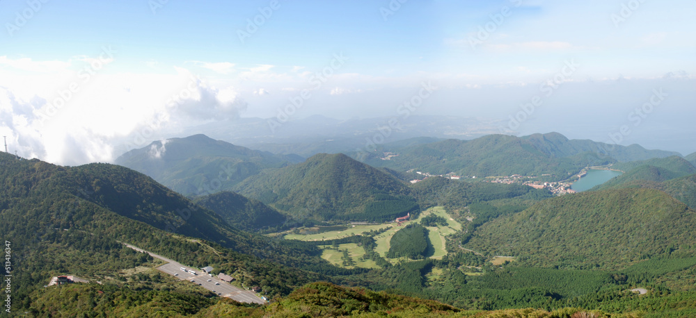 panorama view from Mt. Unzen / 雲仙岳からのパノラマビュー（超ワイド）